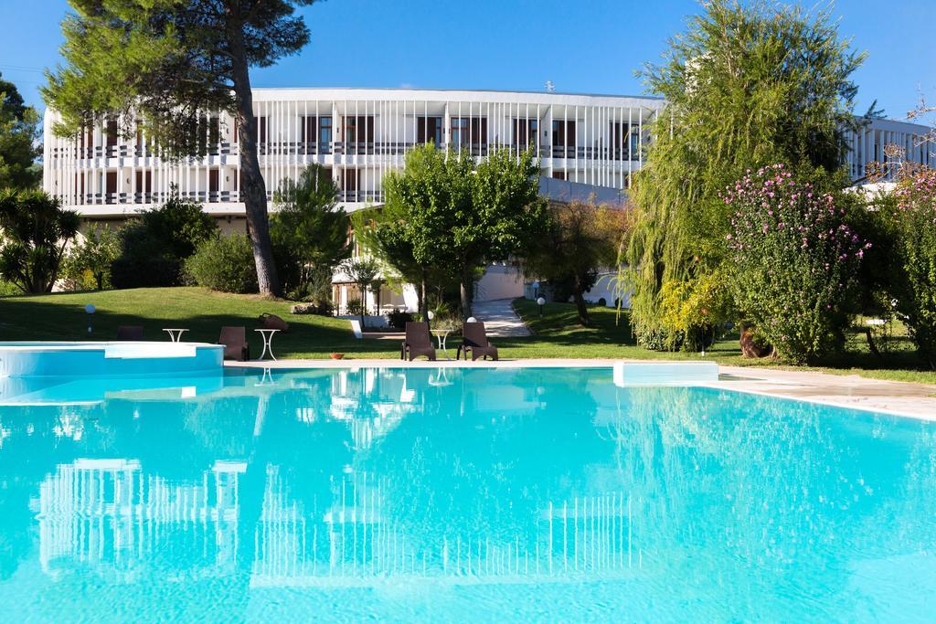 Valtur Baia Del Gusmay Beach Resort Peschici Esterno foto